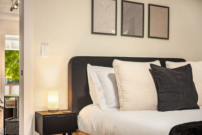 Foto del edificio - 37 Gold Ave NW