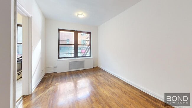 Foto del edificio - 162 E 55th St