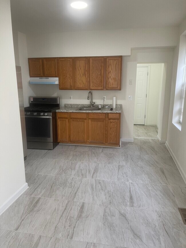 Foto del edificio - 2000 McHenry St