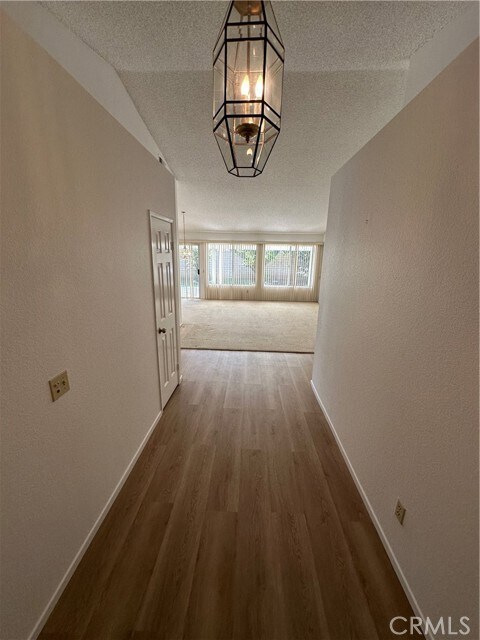 Building Photo - 231 Gracefield Way