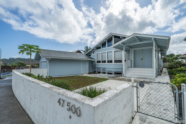Building Photo - Large 4 Bedroom 3 Bath in Ahuimanu - Pet Negotiable $4950 47-500 Henoheno