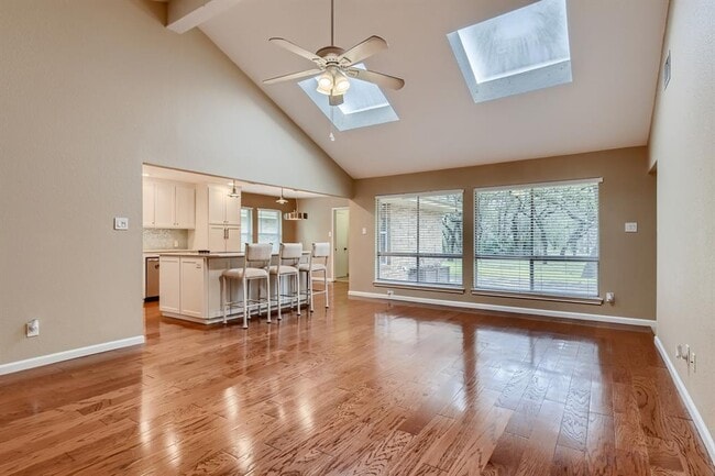 Building Photo - 6811 Hitching Post Cir