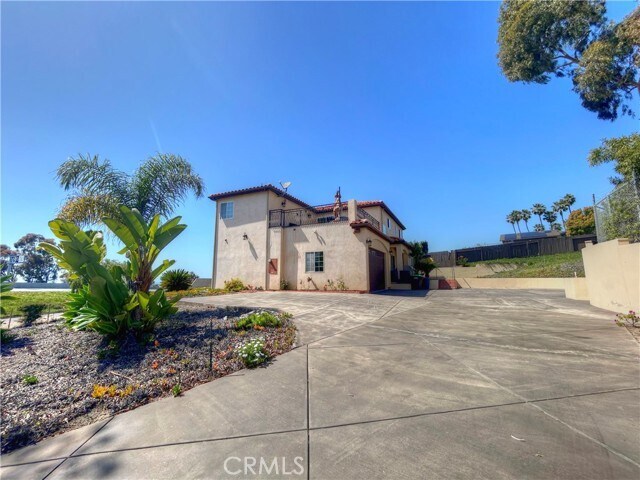 Foto del edificio - 104 Avenida Caballeros