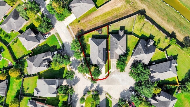 Foto del edificio - 7503 Amber Village Cir