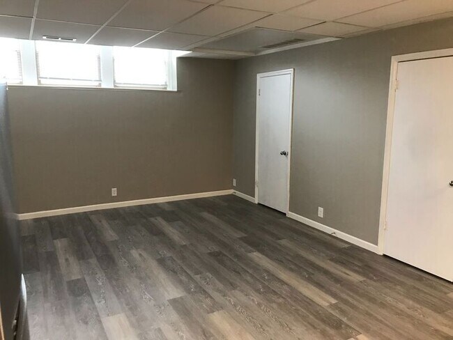 Foto del edificio - 5402 S. 77th Street