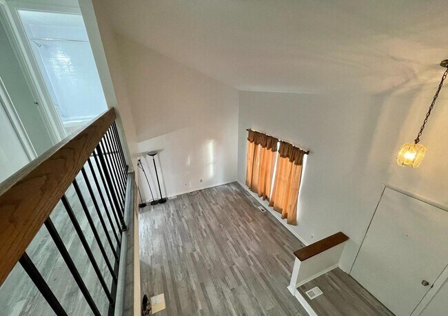 Foto del edificio - 4026 Jacinth Way