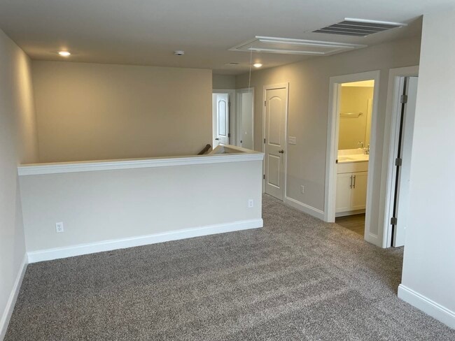 Building Photo - 3737 Lantern Ln