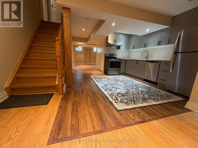 Building Photo - 56 Albright Crescent