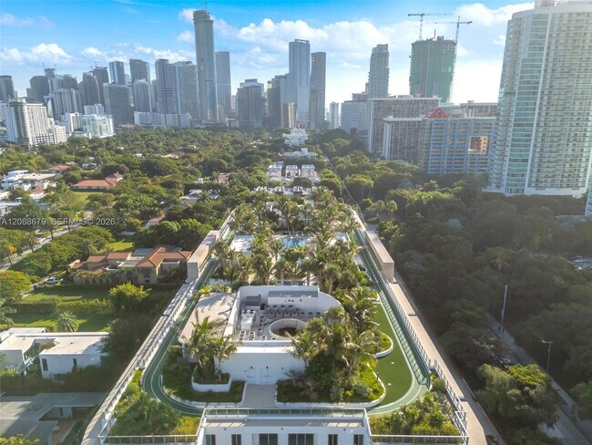 Foto del edificio - 2200 Brickell Ave