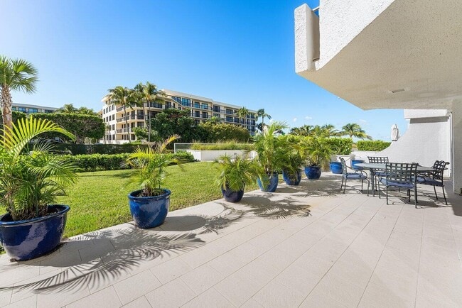 Building Photo - 2773 S Ocean Blvd