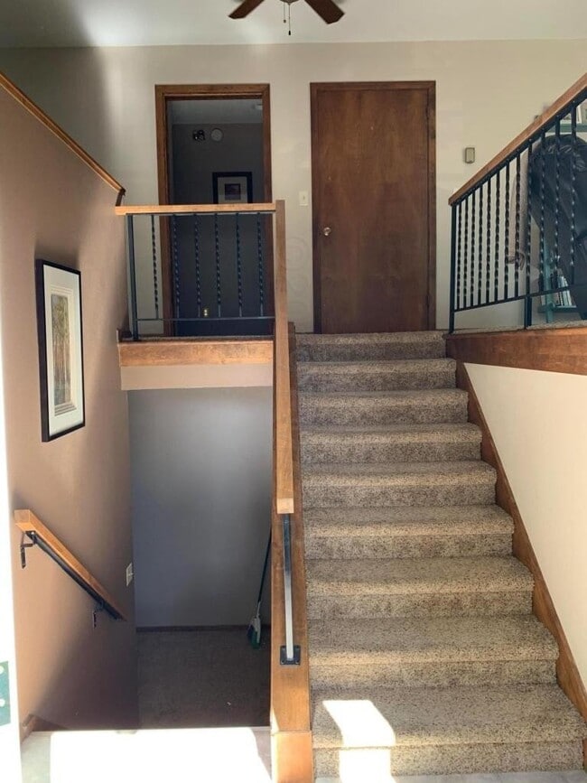 Building Photo - APPLICATION PENDING -- Stunning 4 bedroom ...