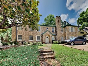 Building Photo - 3551 W 4th St