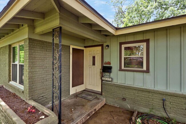 Foto del edificio - 7512 St Louis St