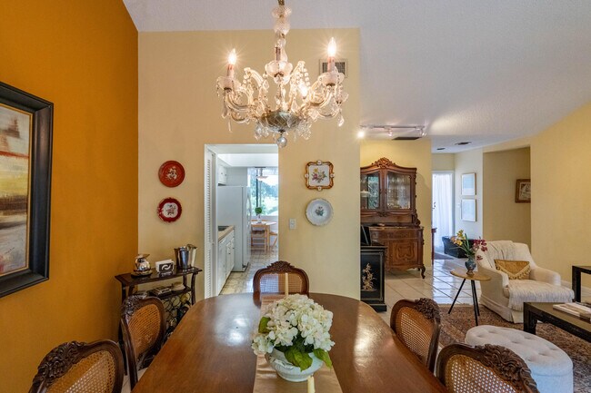 Foto del edificio - 3706 Bridgewood Dr
