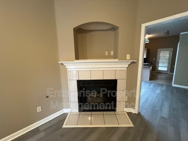 Photo - 6814 Mikayla Ln House