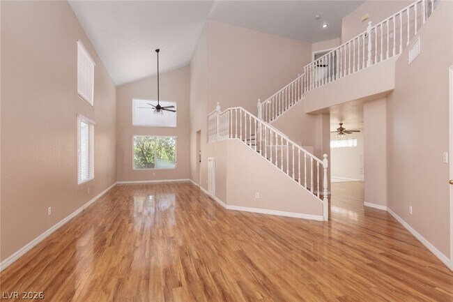 Foto del edificio - 3704 Mountain Waters St