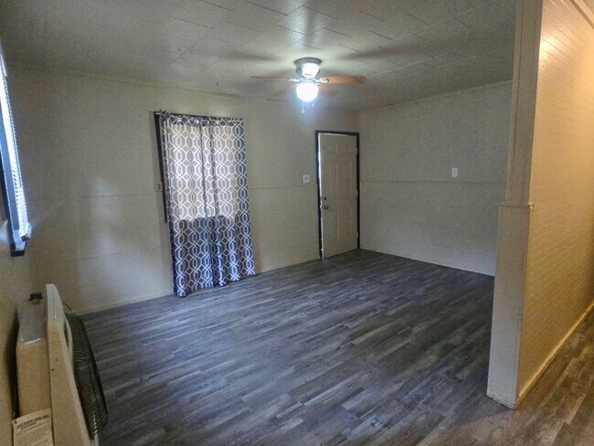 Foto del edificio - Two Bedroom Home for Rent!