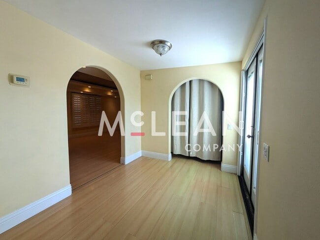 Foto del edificio - 511 Calle Roca