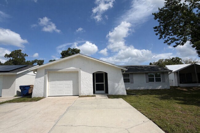 Building Photo - 7437 Daggett Terrace