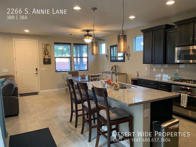 Building Photo - 2266 S Annie Ln