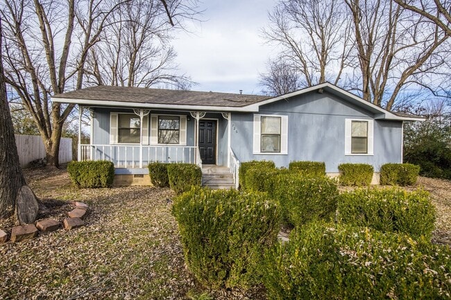 ***726 McClure Ave*** - ***726 McClure Ave*** House