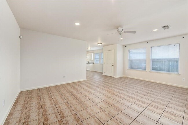 Foto del edificio - 12133 Stone E Dr