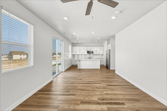 Building Photo - 1276 S Brixton Avenue