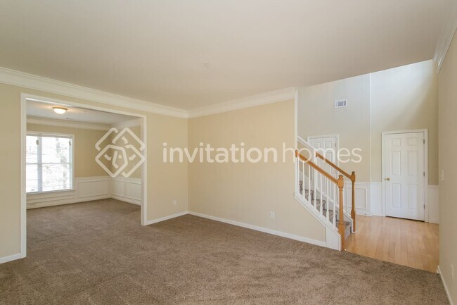 Building Photo - 6134 Foxcroft Ct