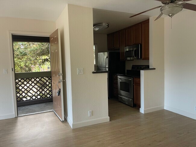 Foto del edificio - 764 Teatree Ct