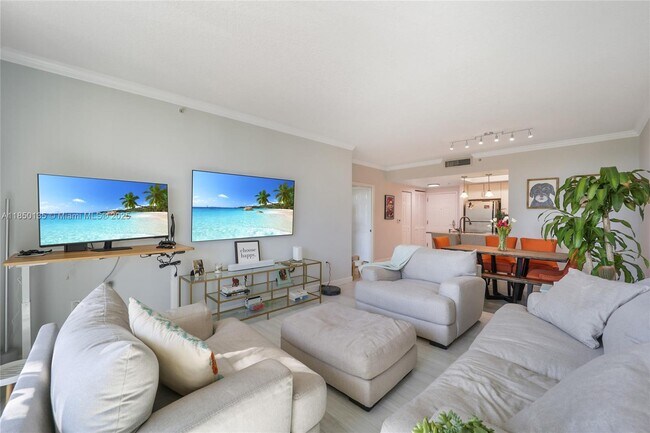 Foto del edificio - 2000 N Bayshore Dr