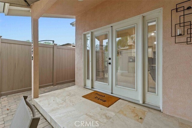 Foto del edificio - 16577 Knollwood Dr