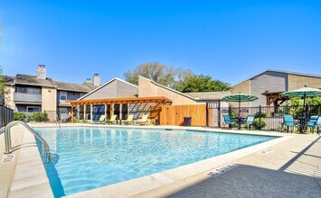 Building Photo - The Abbey At Willowbrook