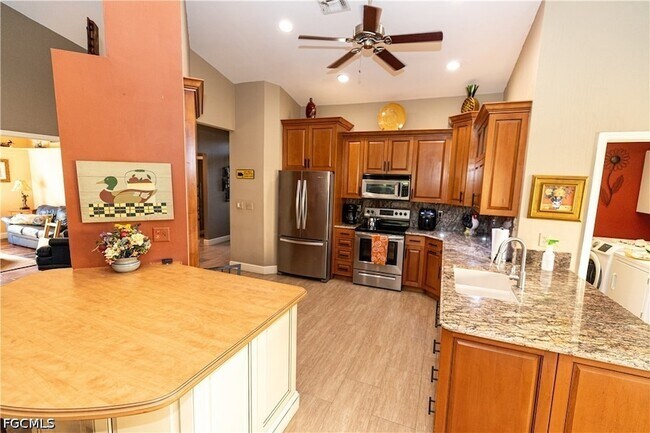 Foto del edificio - 9411 Old Hickory Cir