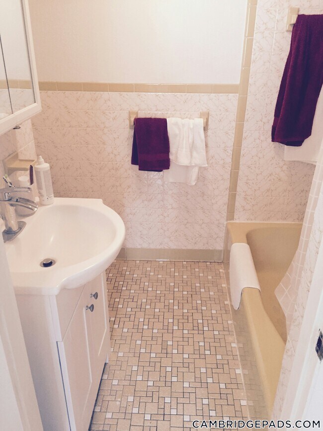 Foto del edificio - 75 Thorndike St