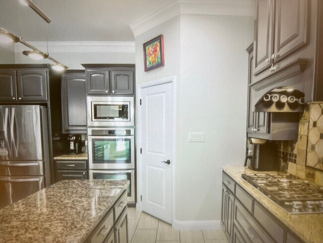 Foto del edificio - Eagle Mt-Saginaw ISD Beautiful Custom Home...