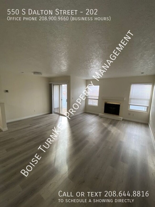 Building Photo - 550 S Dalton Ln