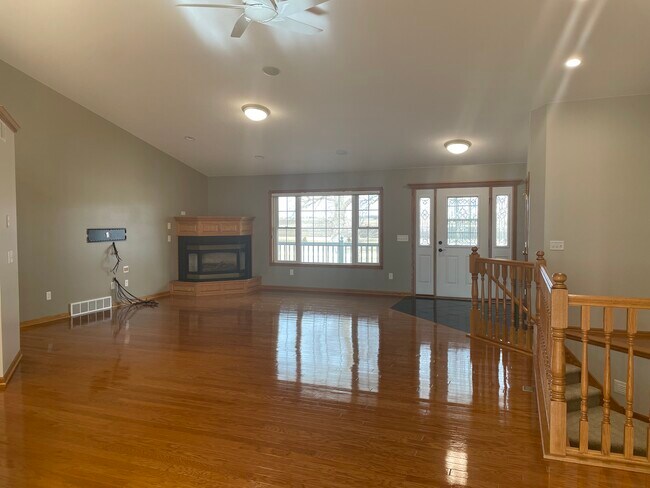 Foto del edificio - 24545 360th St