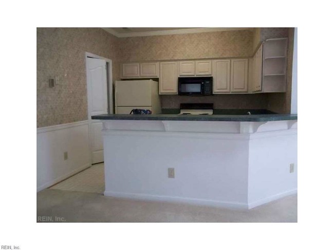 Building Photo - 2 bedroom in Chesapeake VA 23322