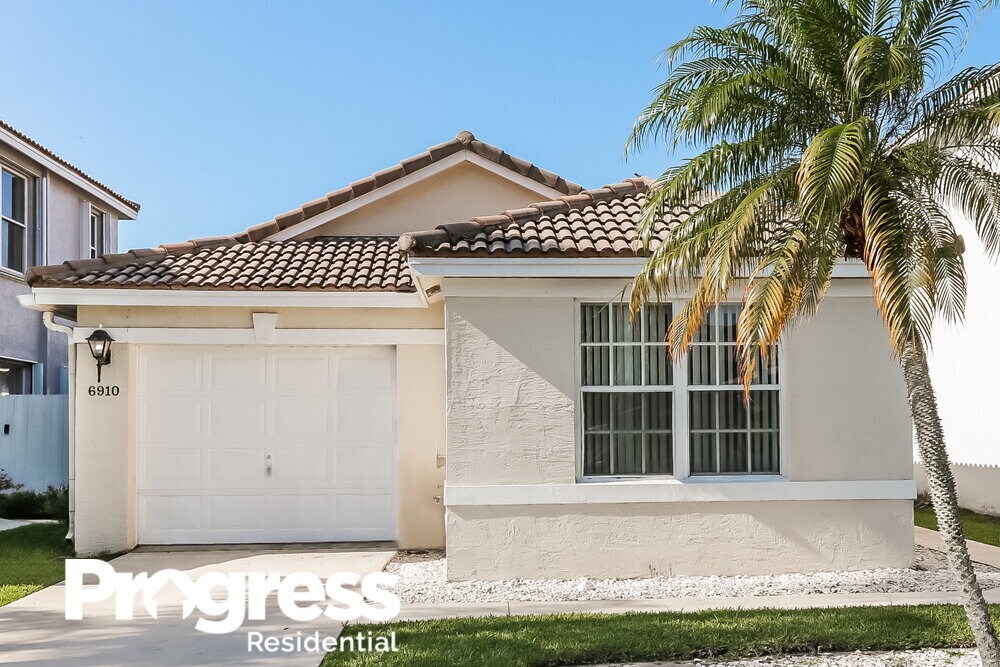 Foto principal - 6910 Big Pine Key St