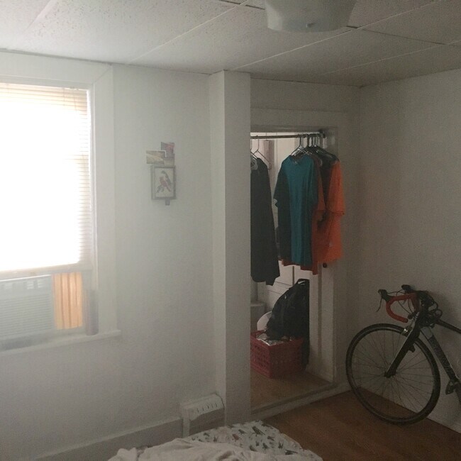 Building Photo - 1206-1 Muriel St