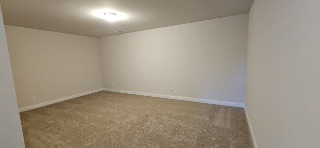 Foto del edificio - 1240 Ainsworth Alley