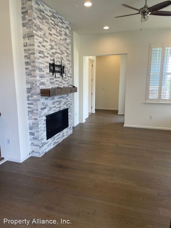Building Photo - 2 br, 2 bath House - 8252 S. Jackson Gap C...