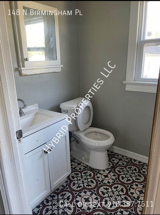 Building Photo - Updated 2bedroom and 1bath