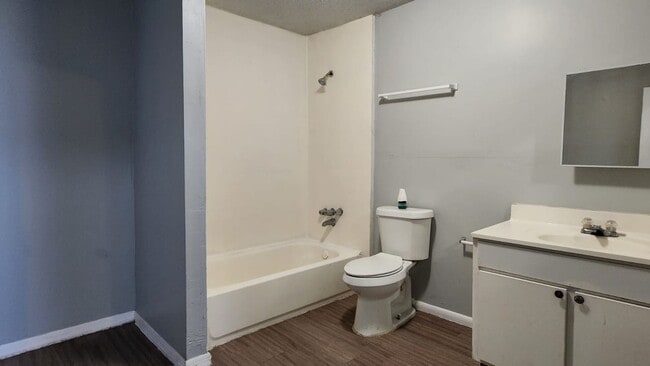 Photo - 3214 E 10th Ave Apartment