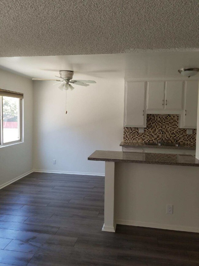 5200 W Wooley Rd Unit 1, Oxnard, CA 93035 Apartment for Rent in