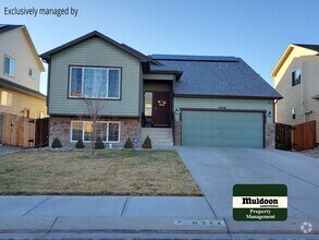 Building Photo - 6214 Saddlebred Way