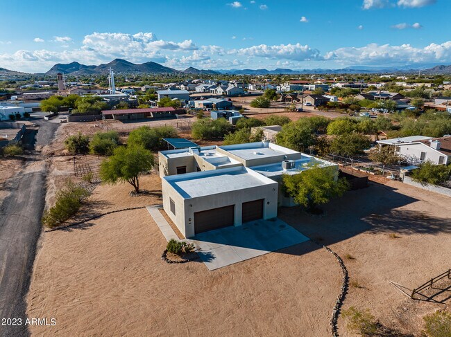 Foto del edificio - 34916 N 10th St