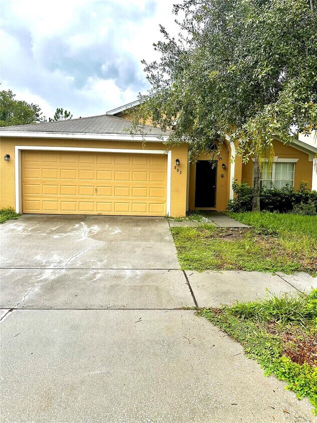 Foto principal - 893 Sandy Ridge Dr