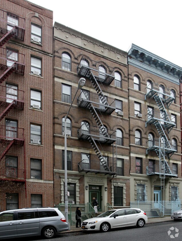 Foto del edificio - 68 W 108th St