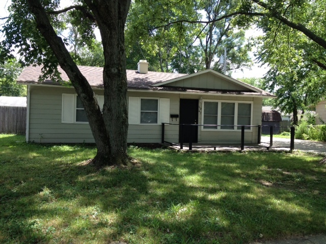 Primary Photo - 4047 Breton St
